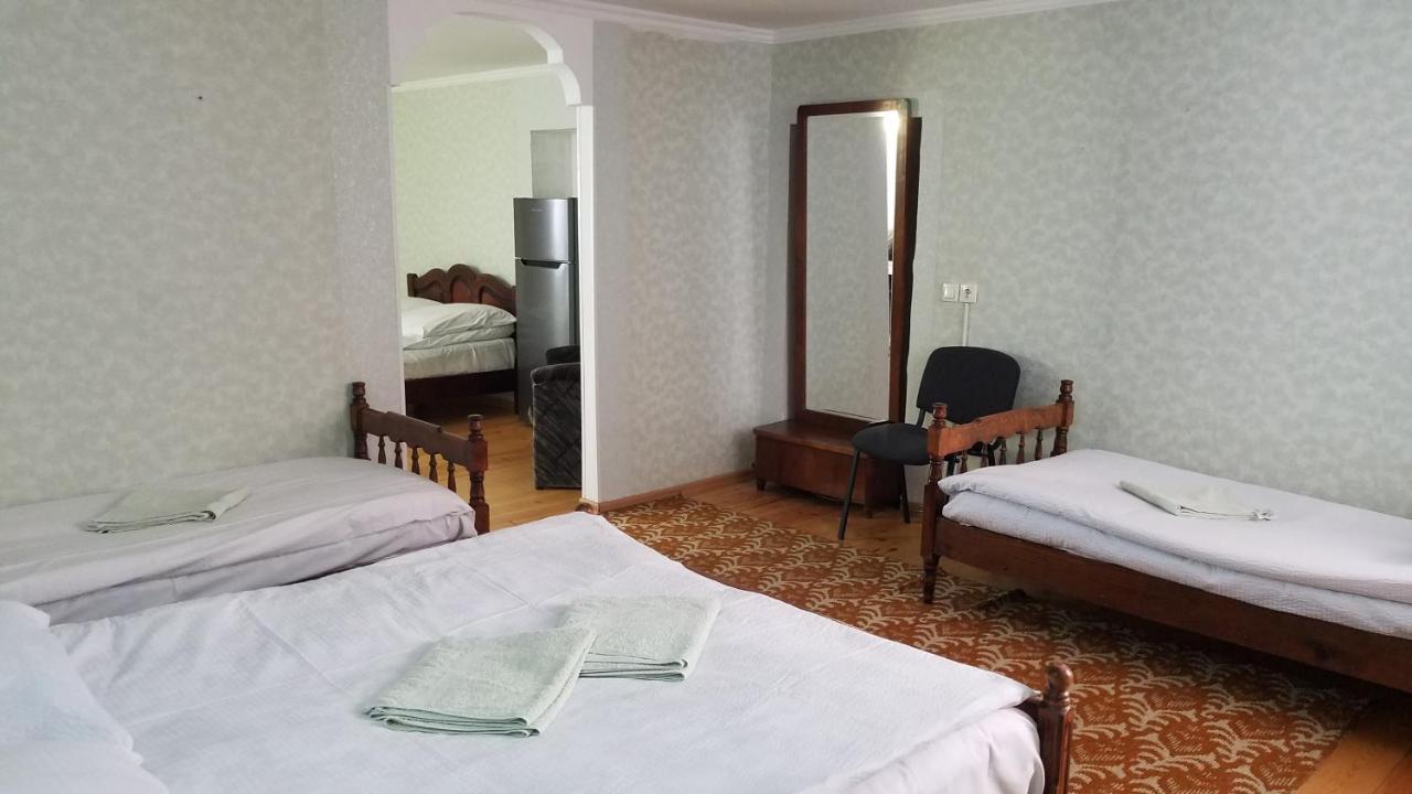 Guest House Green Rose Bordjomi Extérieur photo